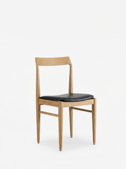Homa 104 Chair in Natural Leather Black