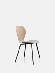 KA237 Chair Classic in Natural Oak Finish