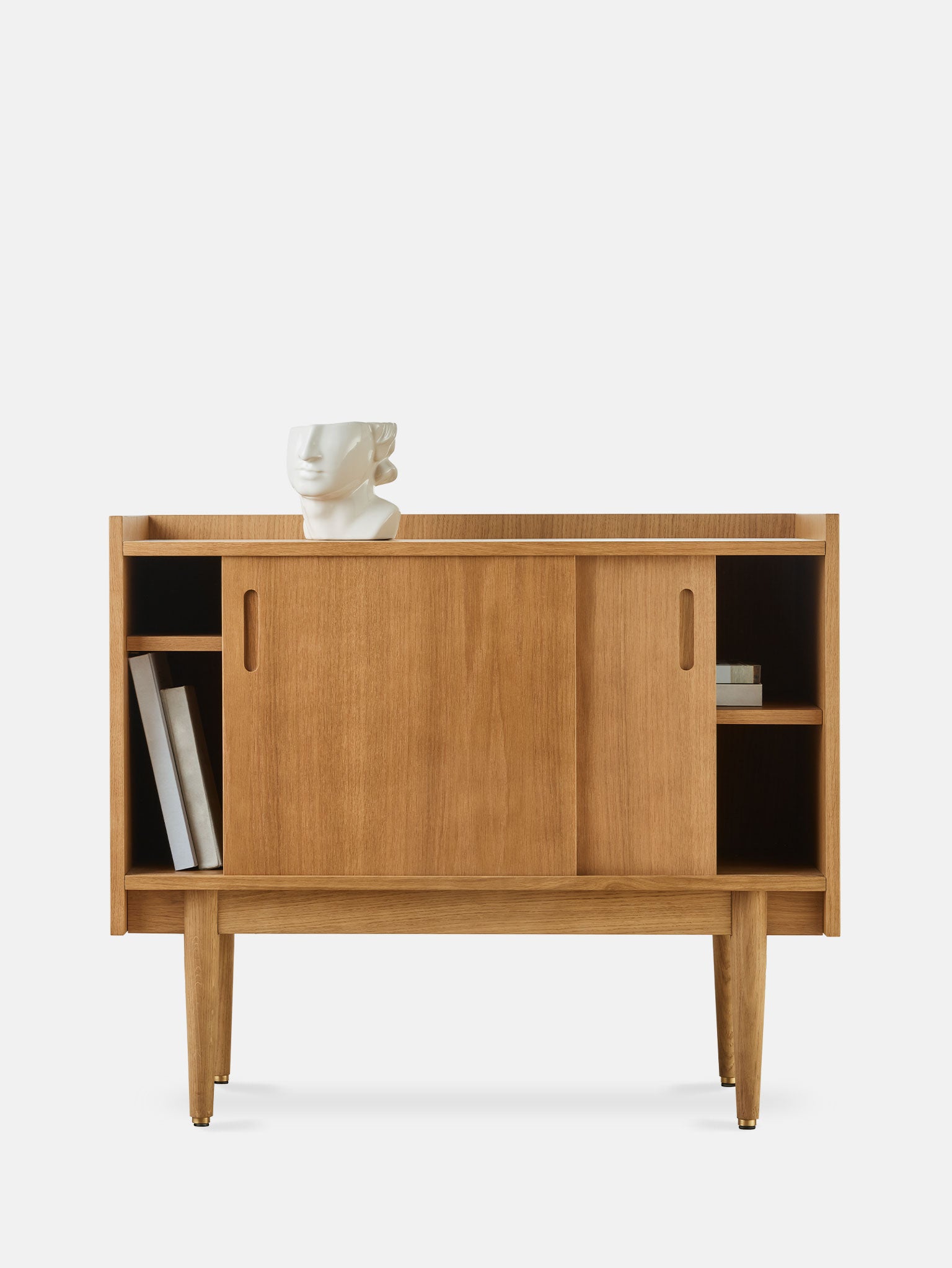 PETITE SIDEBOARD 1050