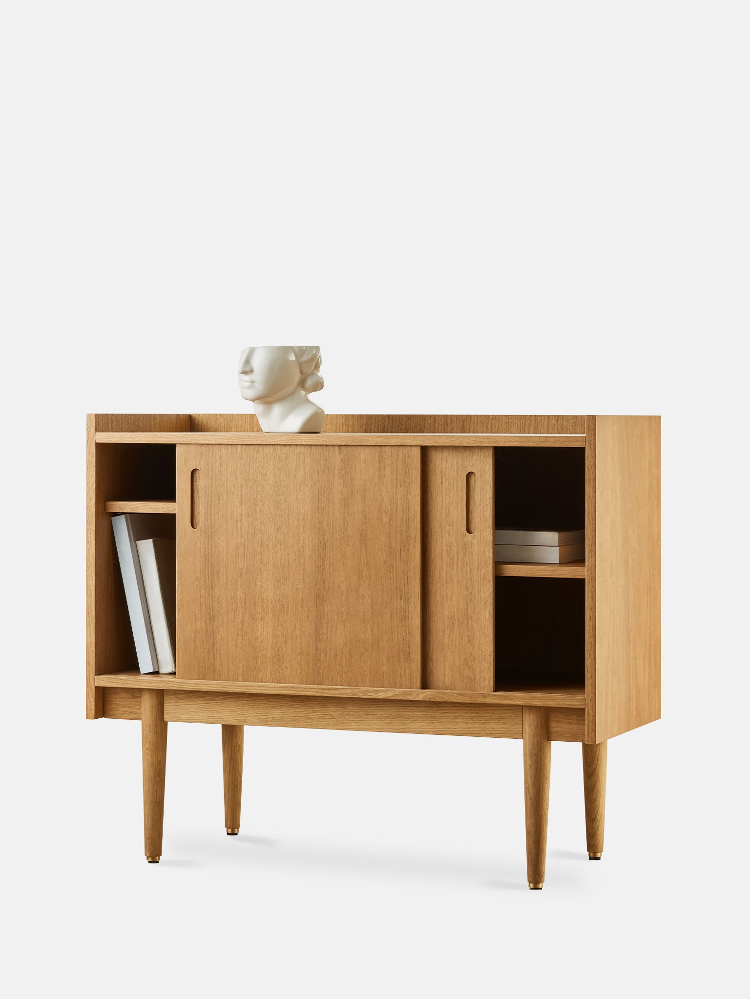 PETITE SIDEBOARD 1050