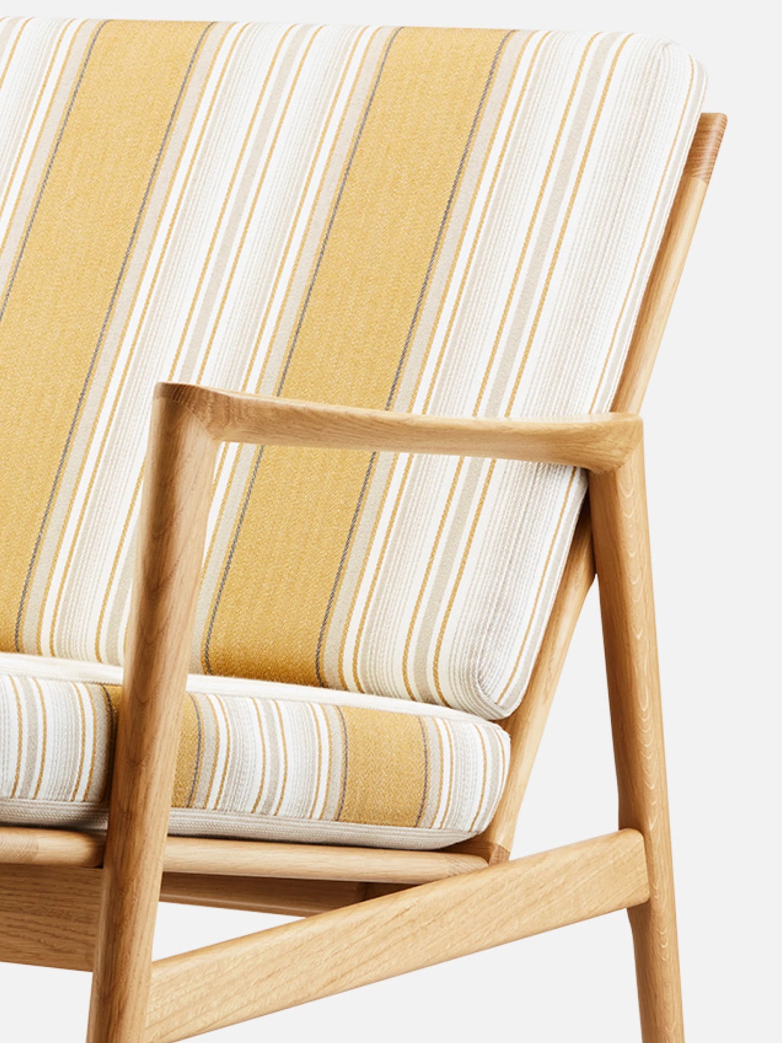 STEFAN_CASAMANCE_Aveiro_-_Ocre_02_detail_1.webp