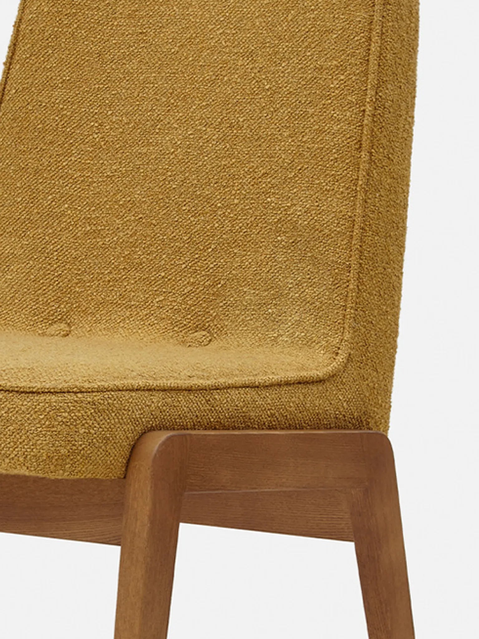 200-125 VAR Chair in Boucle Mustard