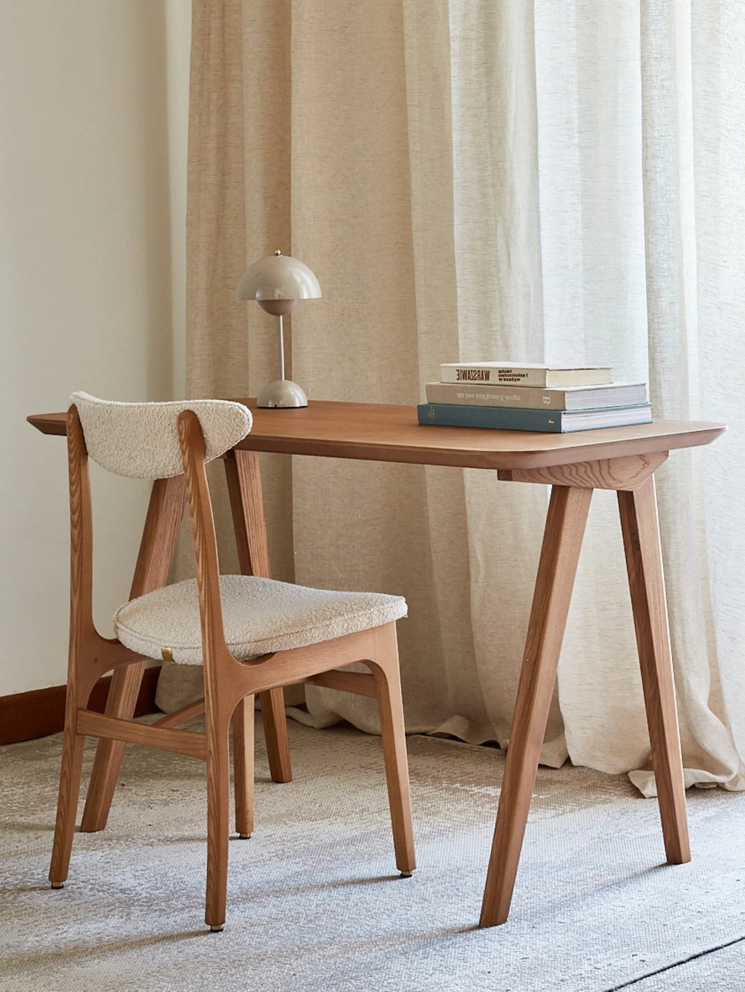 desk_60_minimalist_2048x2048_7ff5e32a-c374-456a-b992-abeecb881709.webp