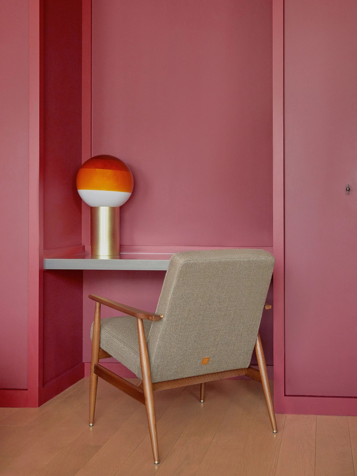 foxac_beige_mood.webp