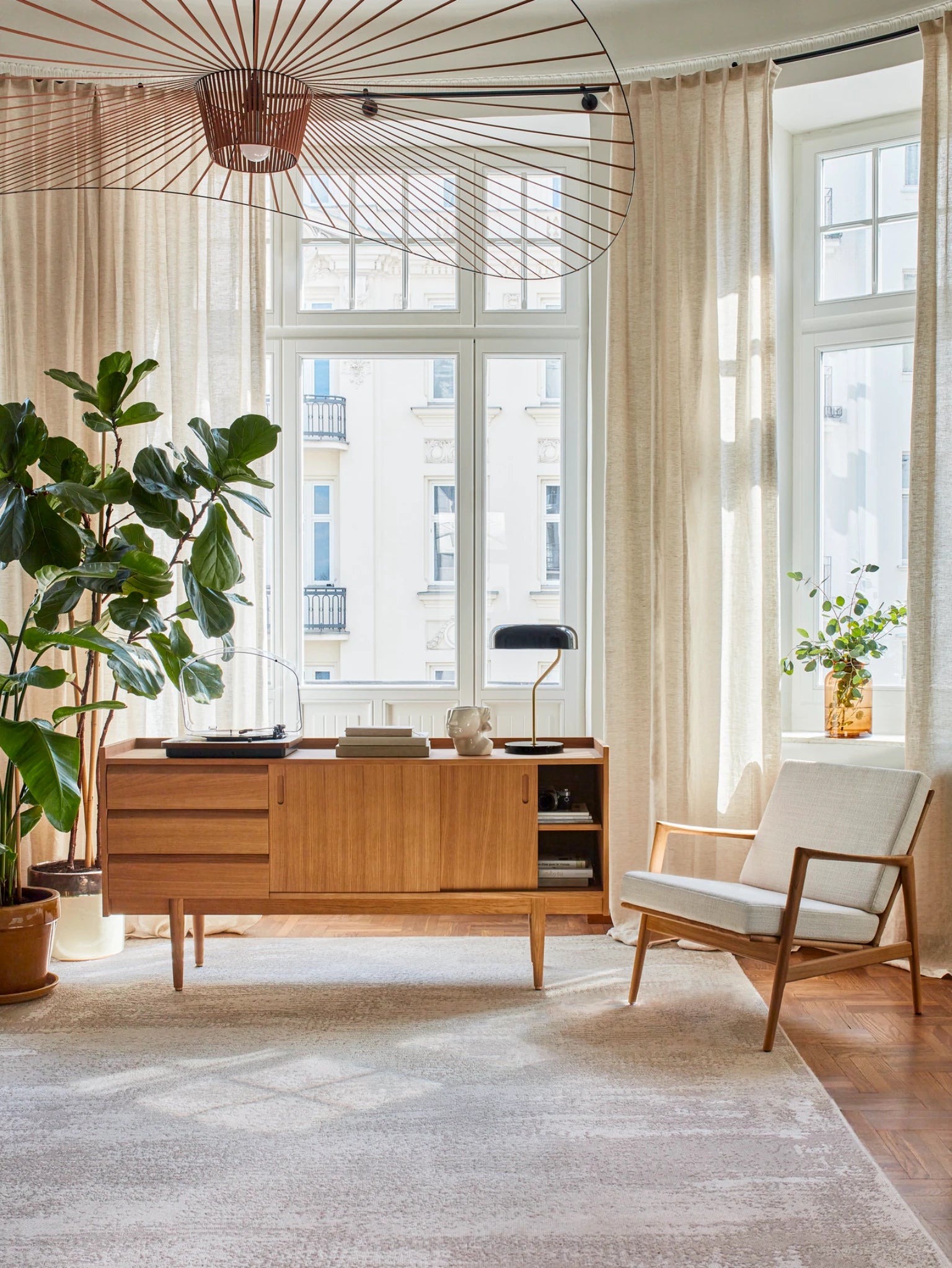 Fauteuil Stefan en tissu Marble Mustard