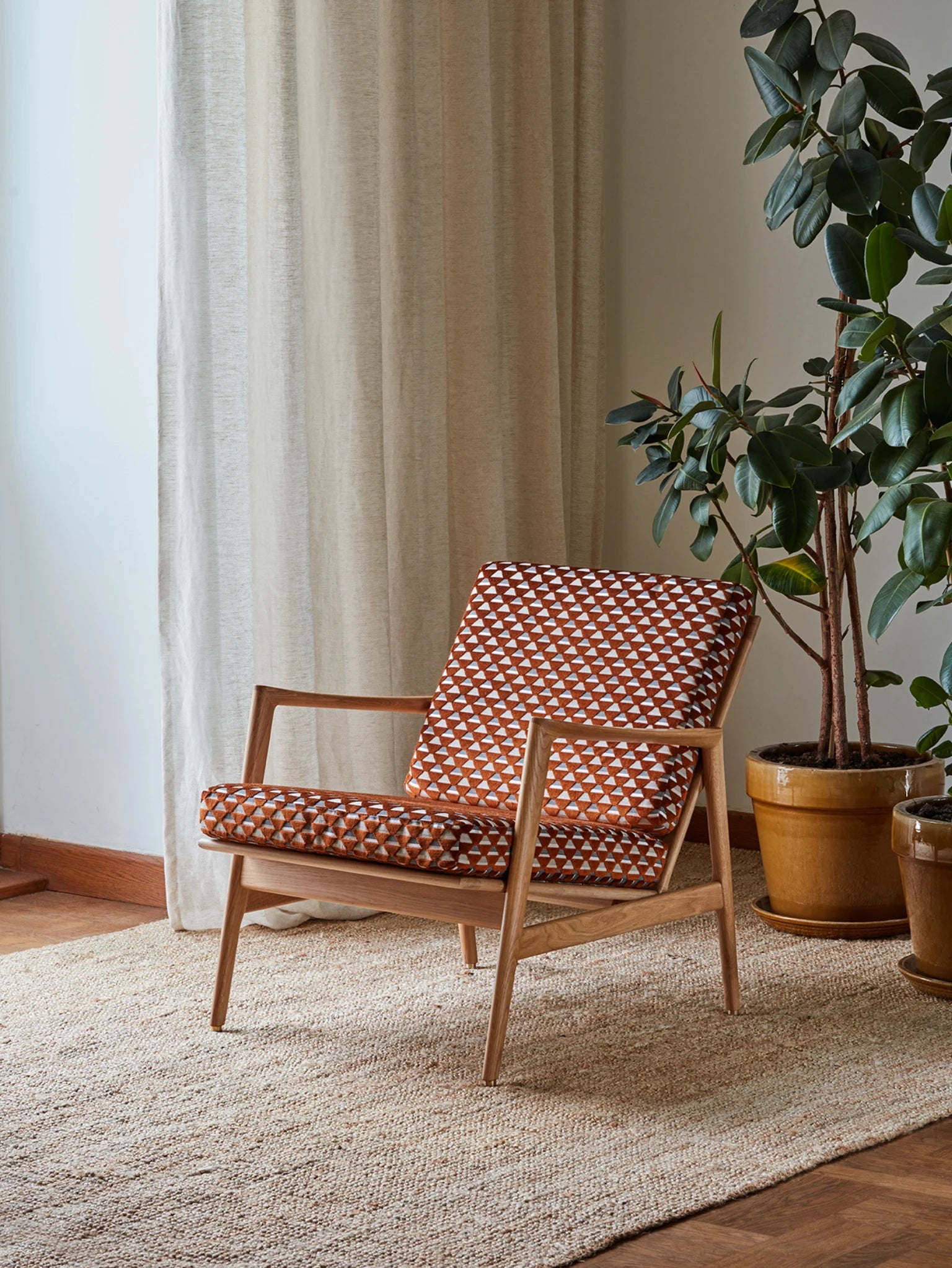 Stefan Lounge Chair in Uroko Roux Casamance