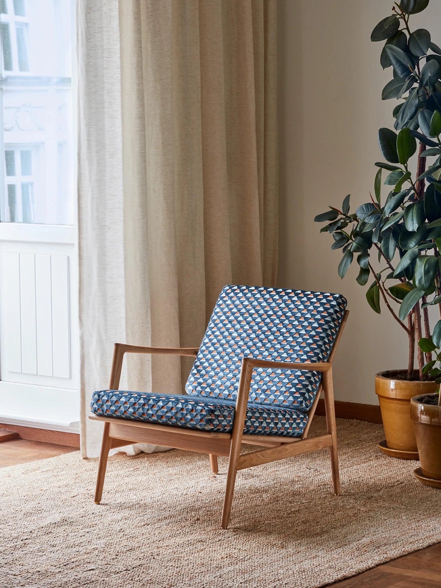 STEFAN LOUNGE CHAIR – Blue in Uroko Topaze Casamance Fabric