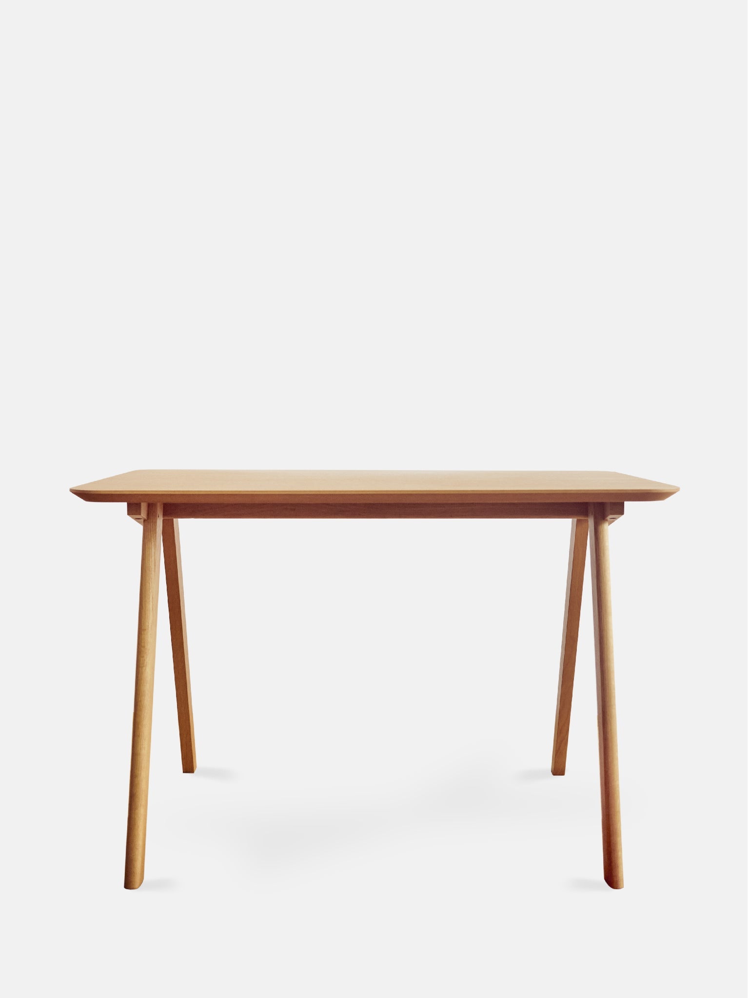 366-Concept-Minimalist-Desk-W03_5f8a6918-c0b6-42d0-b24b-77d5e684096c.jpg